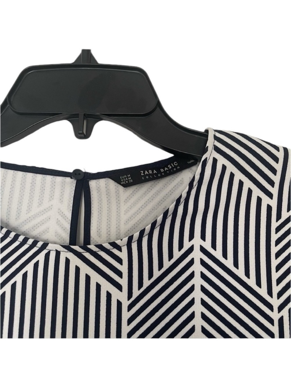ZARA Geometric Shift Dress - Picture 4 of 4